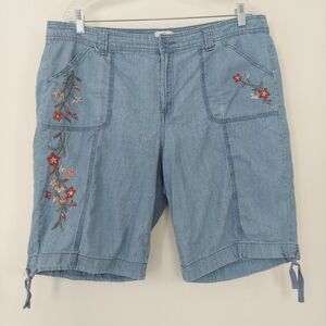 ST JOHNS BAY Womens Size 16 Denim Shorts Embroidered Bermuda Jean
